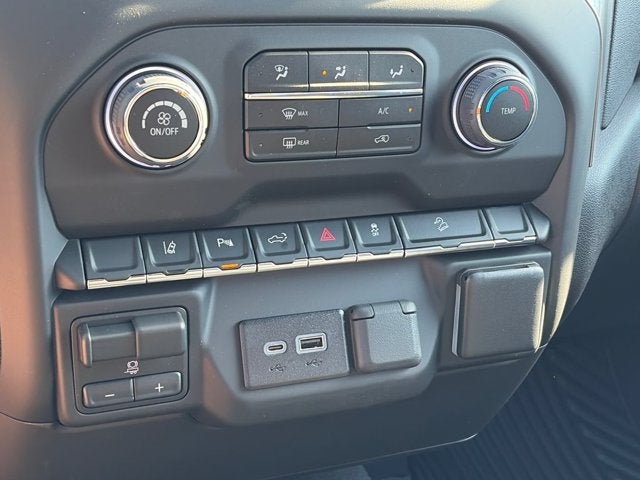 2026 Chevrolet Silverado 2500HD 4WD Crew Cab 159" Custom