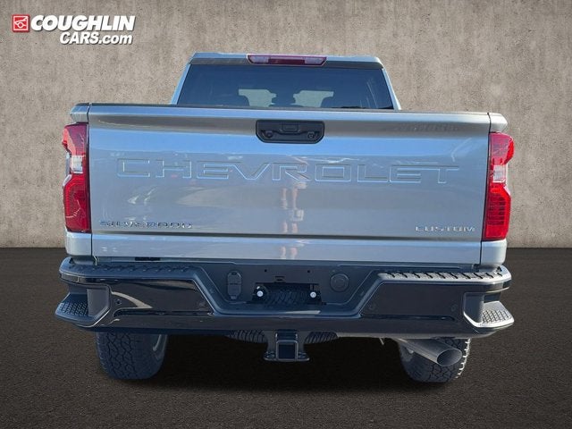 2026 Chevrolet Silverado 2500HD 4WD Crew Cab 159" Custom