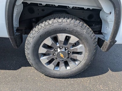 2026 Chevrolet Silverado 2500HD 4WD Crew Cab 172" Custom