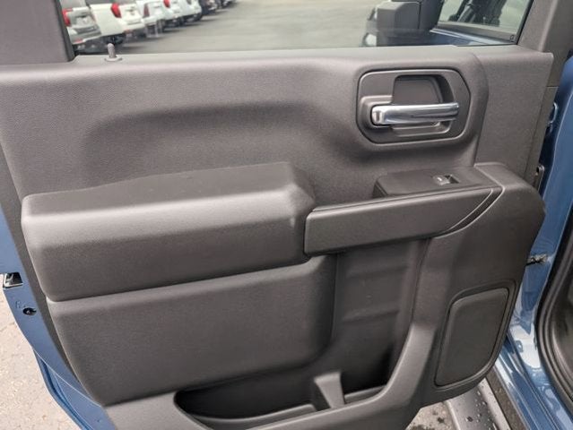 2026 Chevrolet Silverado 2500HD 4WD Crew Cab 172" Custom