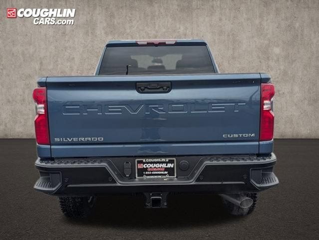 2026 Chevrolet Silverado 2500HD 4WD Crew Cab 172" Custom