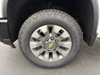 2026 Chevrolet Silverado 2500HD 4WD Crew Cab 159" Custom