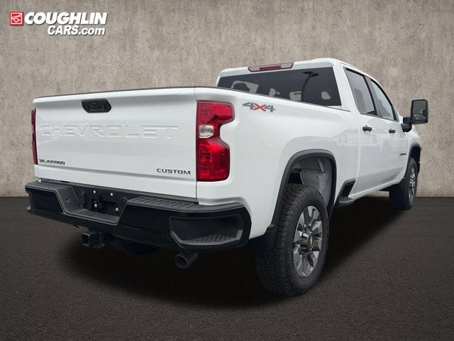 2026 Chevrolet Silverado 2500HD 4WD Crew Cab 159" Custom