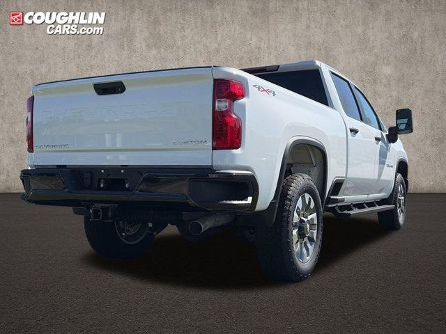2026 Chevrolet Silverado 2500HD 4WD Crew Cab 159" Custom