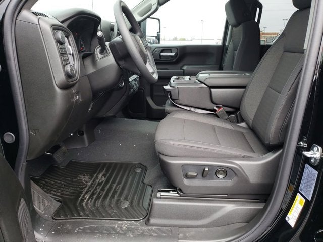 2026 Chevrolet Silverado 2500HD 4WD Crew Cab 172" Custom