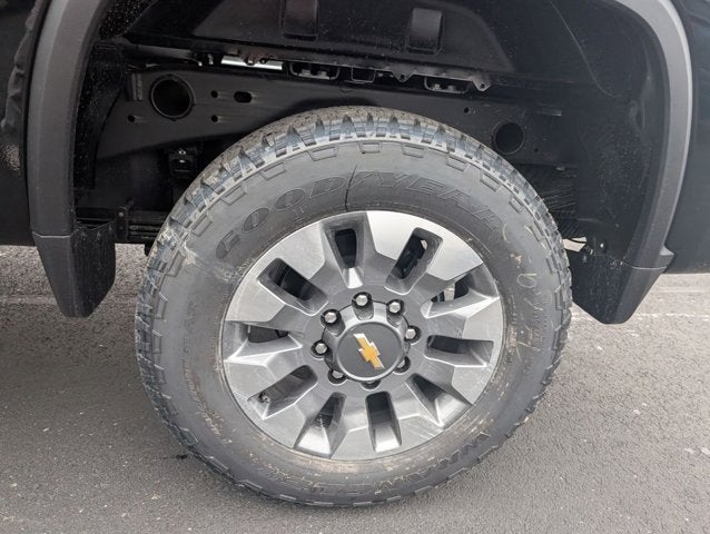 2026 Chevrolet Silverado 2500HD 4WD Crew Cab 159" Custom