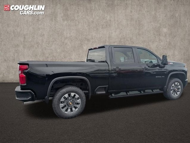 2026 Chevrolet Silverado 2500HD 4WD Crew Cab 159" Custom