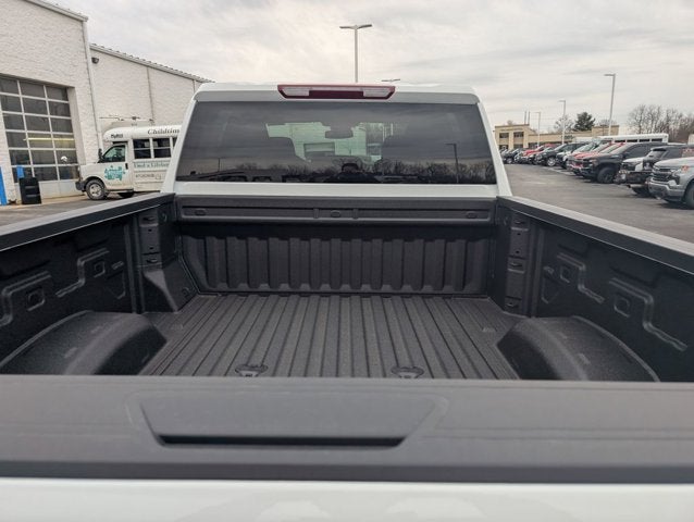 2026 Chevrolet Silverado 2500HD 4WD Crew Cab 159" Custom