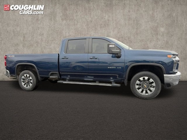 2022 Chevrolet Silverado 3500HD LT
