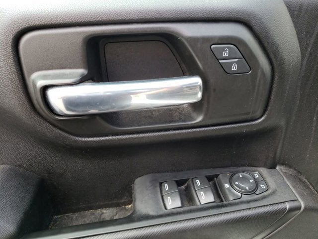 2022 Chevrolet Silverado 1500 4WD Crew Cab 147" Custom