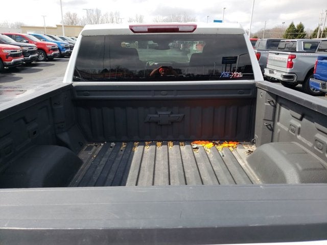 2022 Chevrolet Silverado 1500 4WD Crew Cab 147" Custom