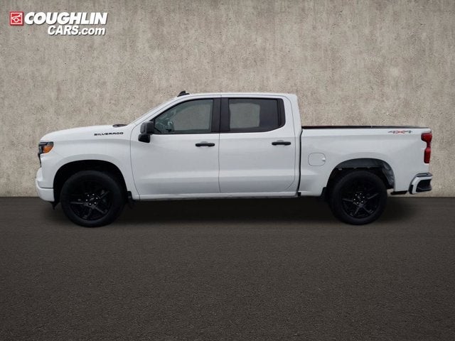 2023 Chevrolet Silverado 1500 4WD Crew Cab 147" Custom