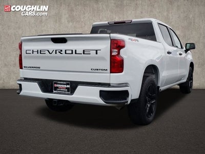 2023 Chevrolet Silverado 1500 4WD Crew Cab 147" Custom