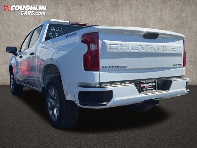 2026 Chevrolet Silverado 1500 4WD Crew Cab 147" Custom