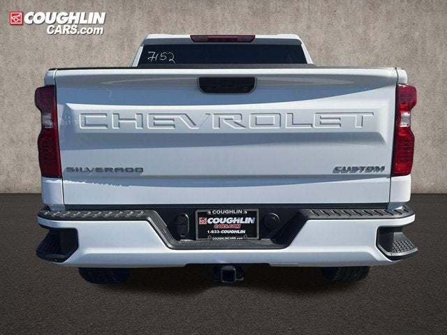2026 Chevrolet Silverado 1500 4WD Crew Cab 147" Custom