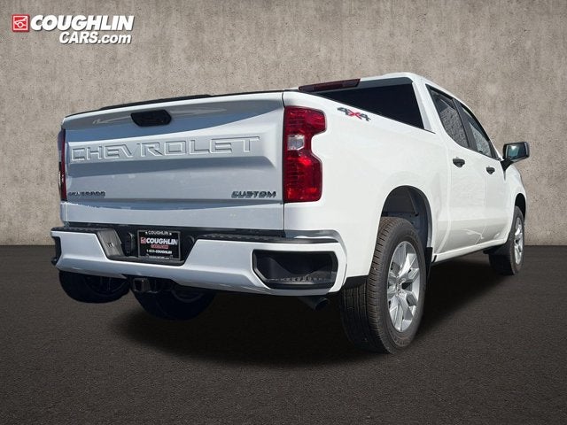 2026 Chevrolet Silverado 1500 4WD Crew Cab 147" Custom