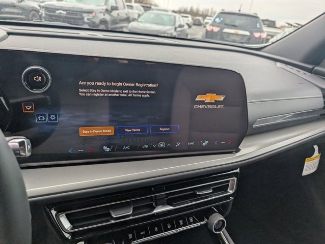 2026 Chevrolet Traverse FWD LT