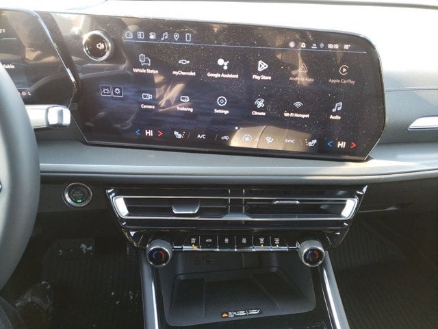 2026 Chevrolet Traverse FWD LT