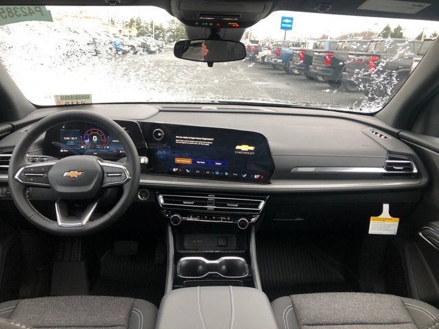2026 Chevrolet Traverse FWD LT