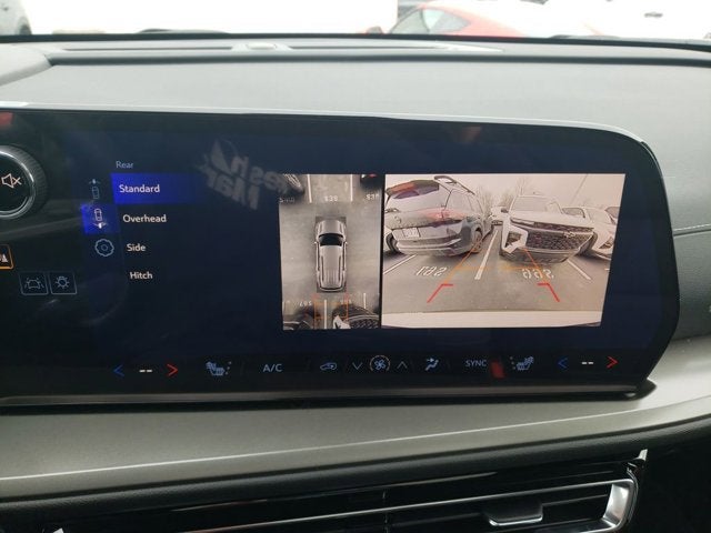 2026 Chevrolet Traverse AWD LT