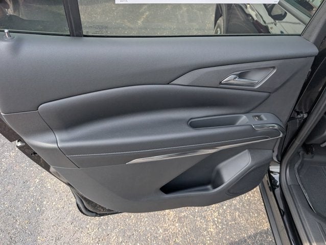 2027 Chevrolet Traverse AWD LT