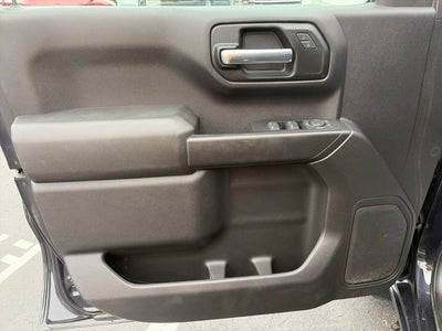2023 Chevrolet Silverado 1500 4WD Crew Cab 147" Custom