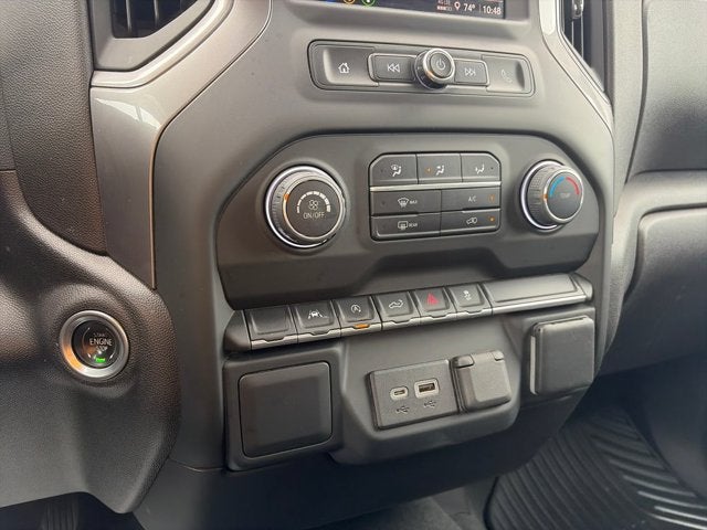 2023 Chevrolet Silverado 1500 4WD Crew Cab 147" Custom