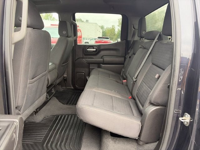 2023 Chevrolet Silverado 1500 4WD Crew Cab 147" Custom