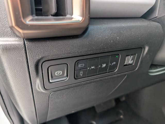 2024 GMC HUMMER EV SUV 2X