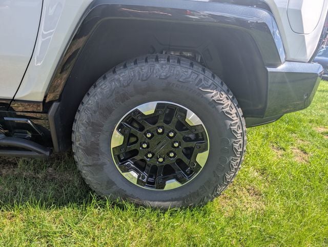 2024 GMC HUMMER EV SUV 2X