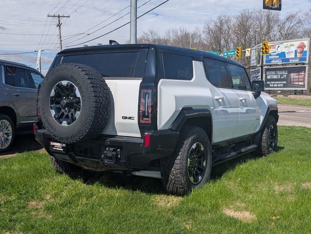 2024 GMC HUMMER EV SUV 2X