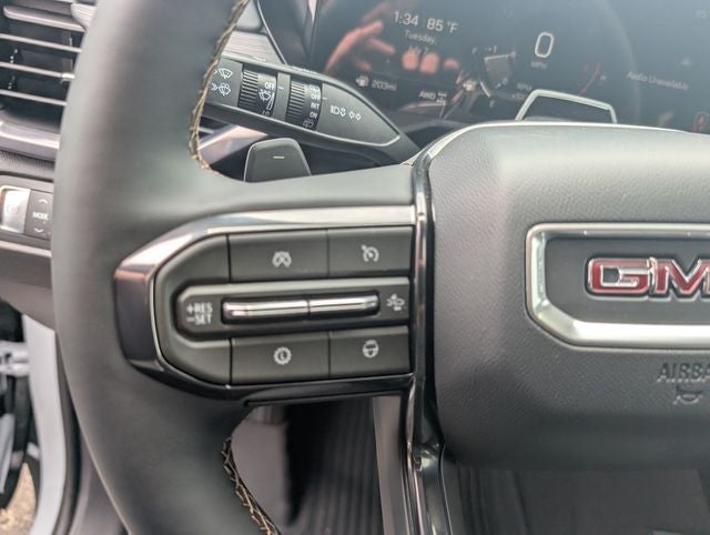 2026 GMC Acadia AWD AT4