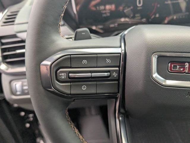 2026 GMC Acadia AWD AT4