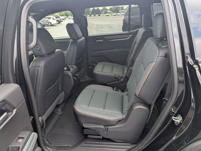 2026 GMC Acadia AWD AT4