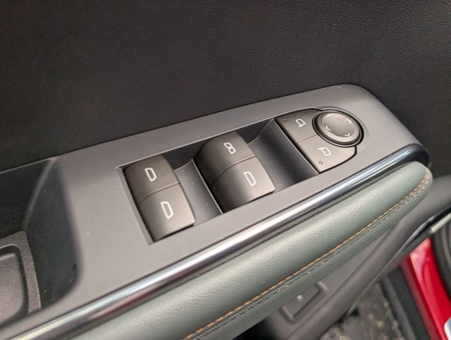 2026 GMC Acadia AWD AT4