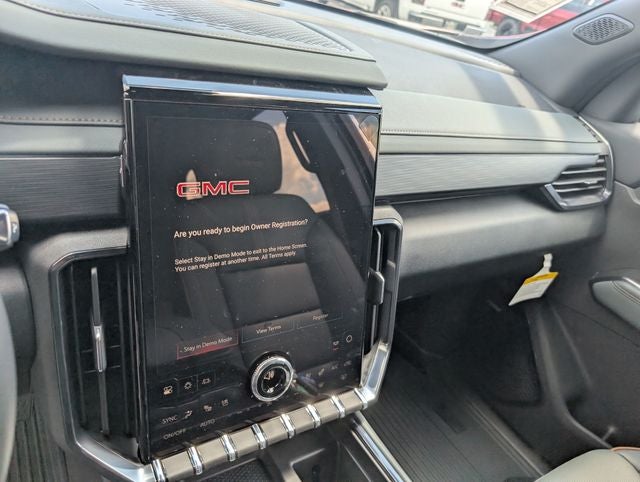 2026 GMC Acadia AWD AT4