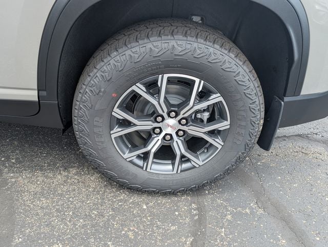2026 GMC Acadia AWD AT4