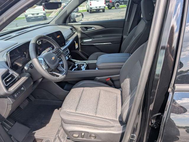 2027 Chevrolet Traverse FWD LT