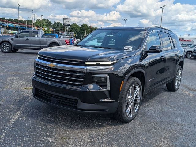 2027 Chevrolet Traverse FWD LT