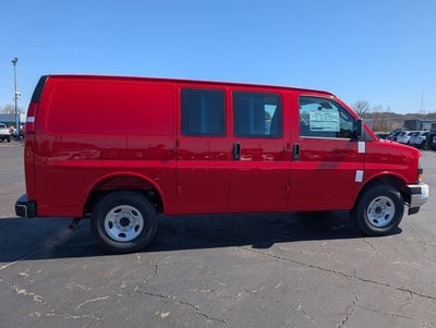 2026 GMC Savana Cargo Van RWD 3500 135"