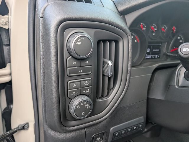 2026 Chevrolet Silverado 2500HD Custom