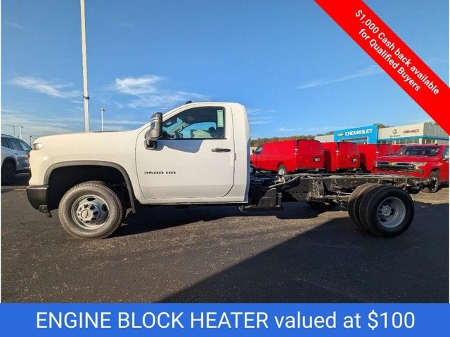 2026 Chevrolet Silverado 3500HD CC Work Truck