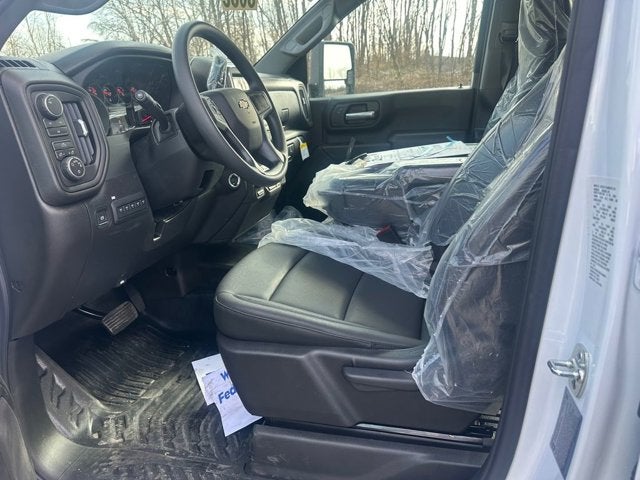 2026 Chevrolet Silverado 3500HD CC Work Truck