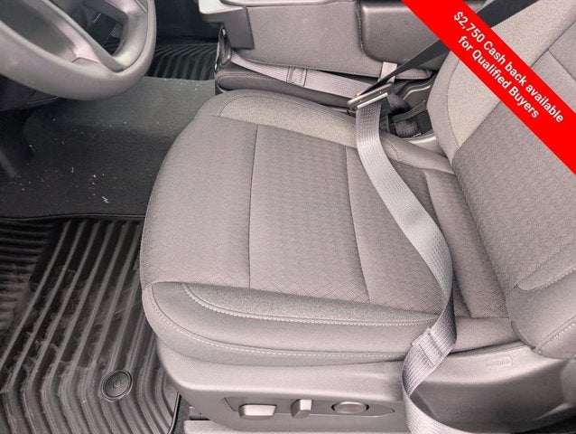 2026 Chevrolet Silverado 1500 4WD Crew Cab 147" Custom