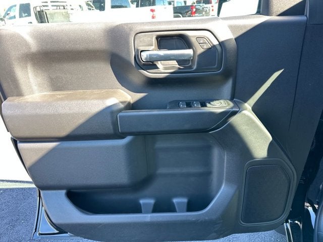 2026 Chevrolet Silverado 1500 4WD Crew Cab 147" Custom