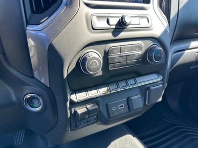 2026 Chevrolet Silverado 1500 4WD Crew Cab 147" Custom