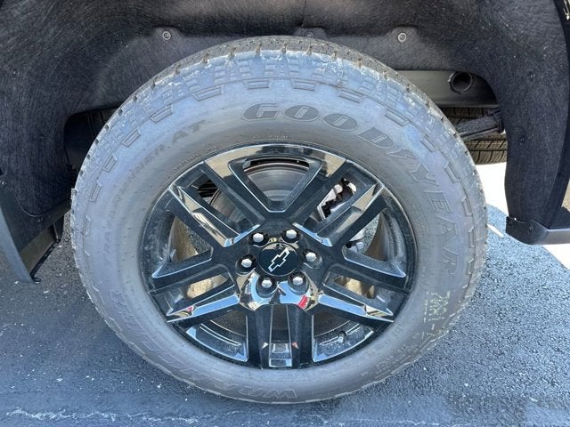 2026 Chevrolet Silverado 1500 4WD Crew Cab 147" Custom