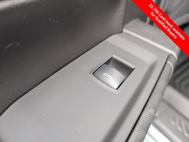2026 Chevrolet Silverado 1500 4WD Crew Cab 147" Custom