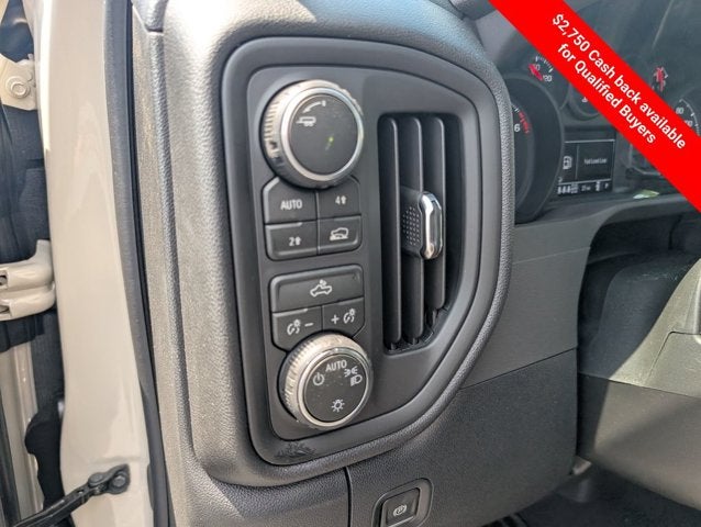 2026 Chevrolet Silverado 1500 4WD Crew Cab 147" Custom