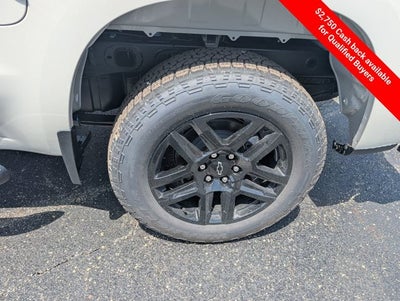 2026 Chevrolet Silverado 1500 4WD Crew Cab 147" Custom